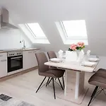 T&K Apartments Near Messe Fair Trade Duesseldorf Und Airport 3B
